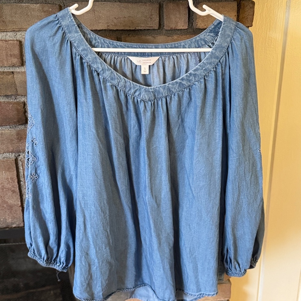 Women's Blue Denim Top